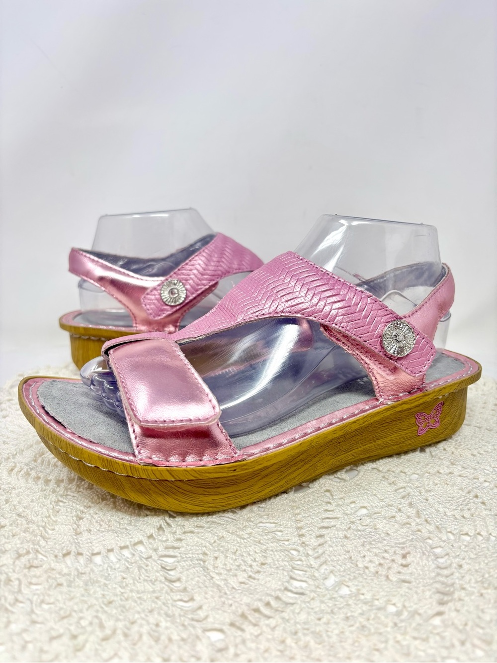 Alegria Kendra Wedge Sandal T-Strap Women’s EU38 Metallic Pink Leather KEN-844W